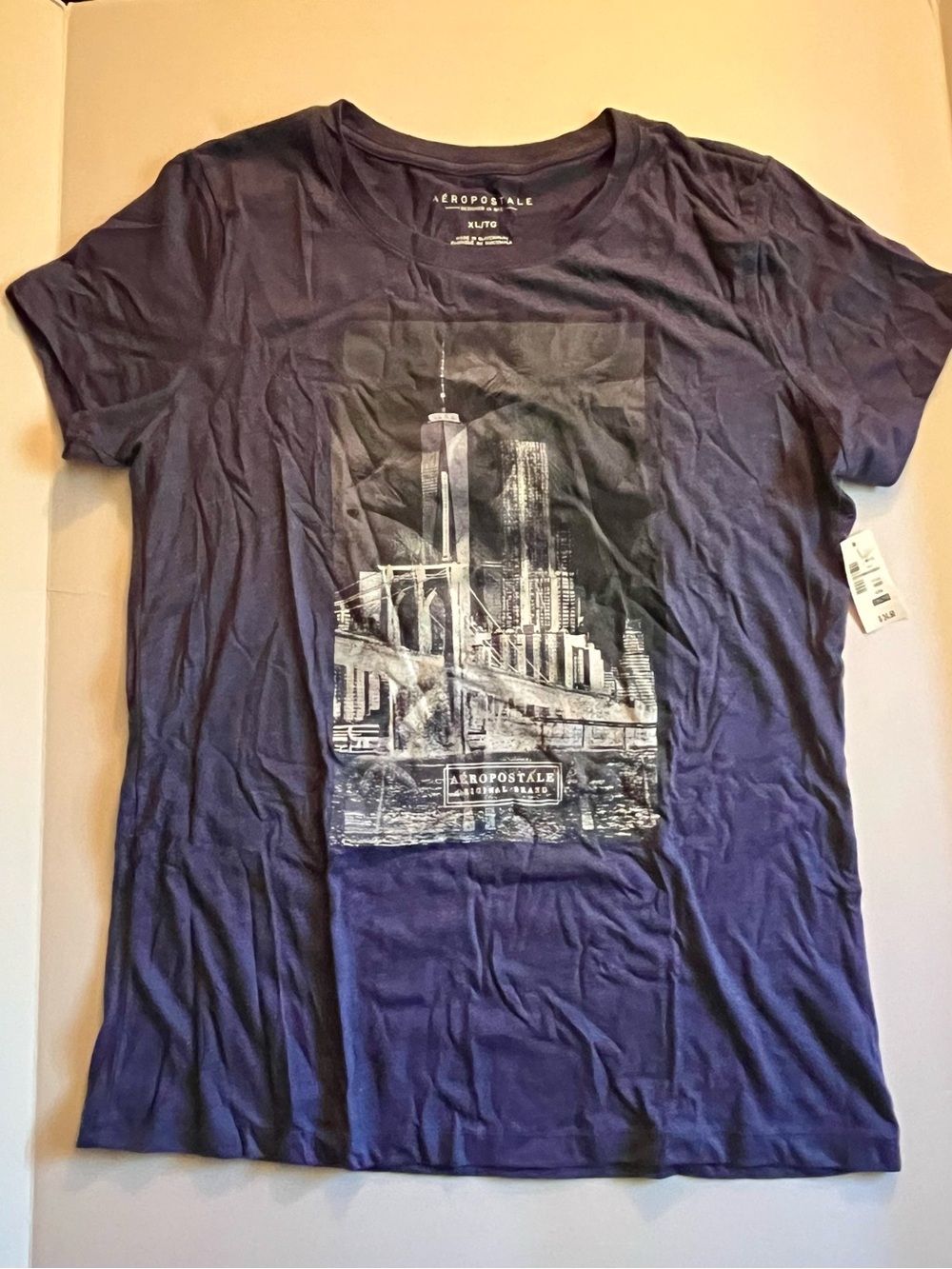 NWT Aeropostale NYC Graphic  Blue Short Sleeve Tee - Size XL